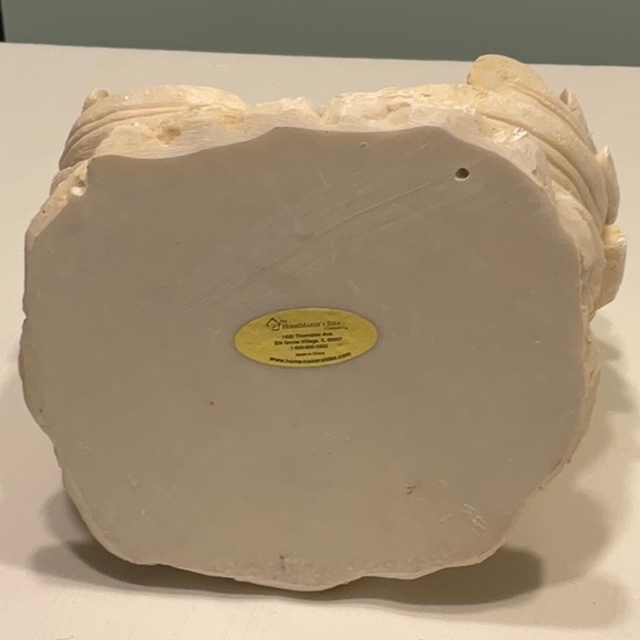 Angel Enveloping The Nativity Baby Jesus, Mary and Joseph Large Resin Figurine - Picture 6 of 10